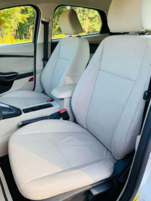 Ford Focus Electric      2016