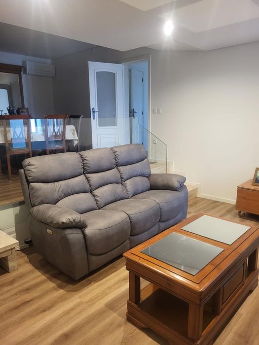 Sofa eletrico em excelente estado