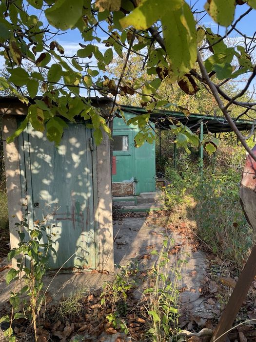 Продам дачу на великій ділянці 12 соток у садовому товаристві