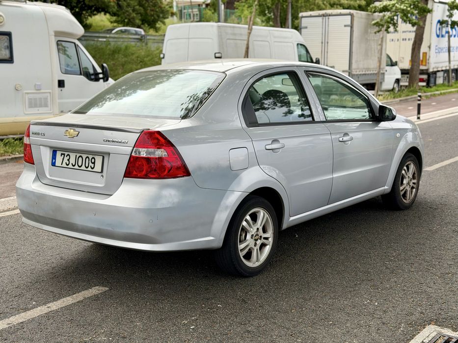Chevrolet Aveo 1.2 com AC 140 mil kms