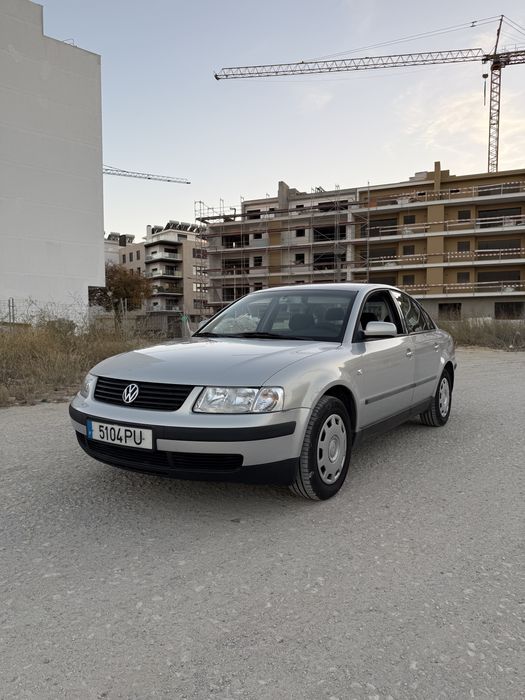 VW Passat