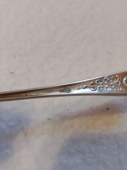 Dwa kpl łyżeczek 1956r złocone sygnowane