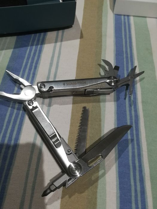 Alicate multifunções Swiss Tech