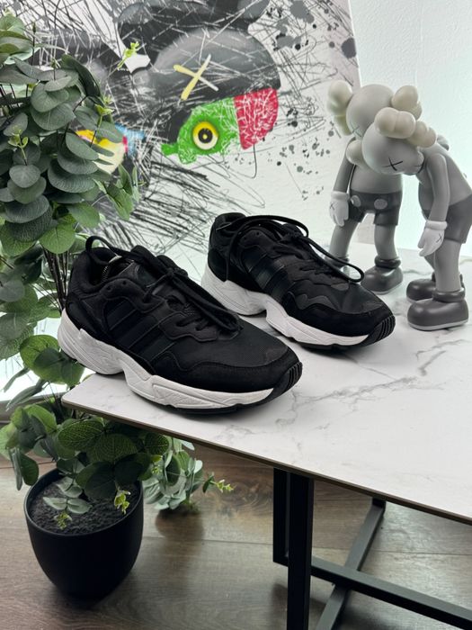 Кросівки Adidas Yung 96 40.5 розмір Е8802