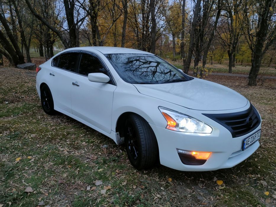 Продам Nissan ALTIMA 2016р.2.5 бензин
