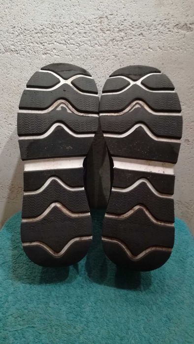 Damskie sneakersy ESPRIT r.39 stan bardzo dobry