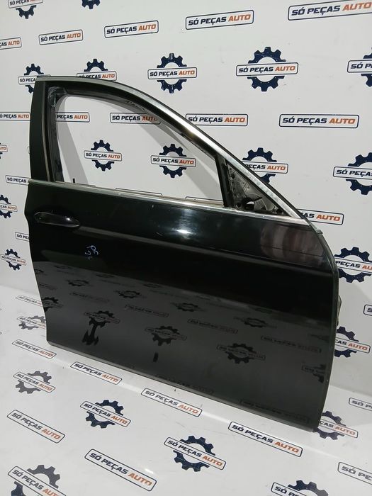 PORTA FRENTE DIREITA PRETA BMW F11 520D 2.0D ANO: 2012