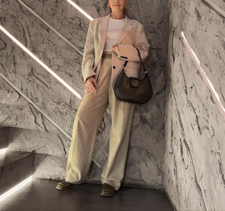 Коричневі лакові лофери estro 38 розмір