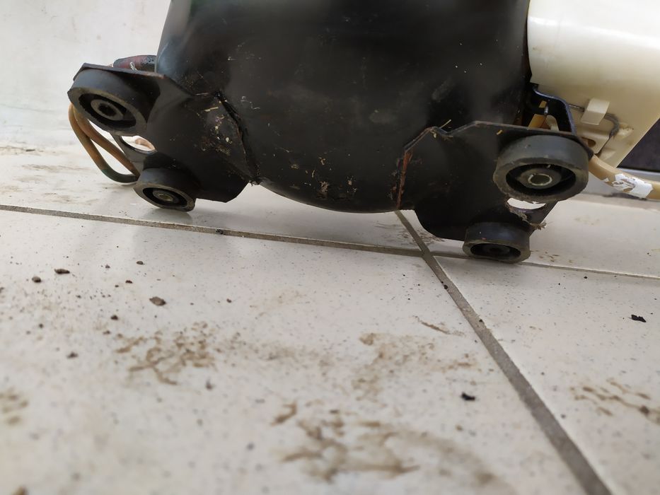 Холодильный компрессор ХКВ 6.23-1М-100