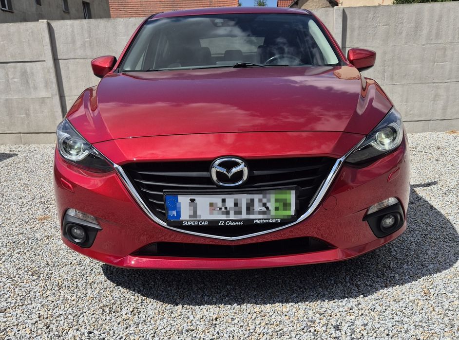 Piękna czerwona Mazda 3 sport line 2.0 benzyna