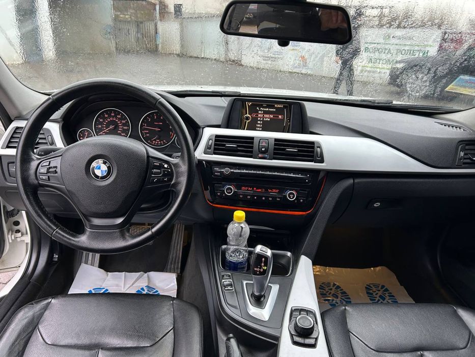 BMW F30/328.
