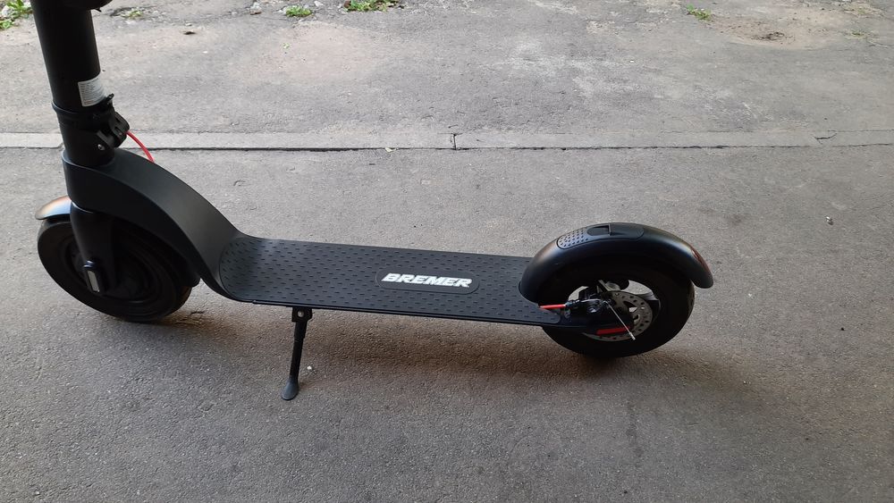Електросамокат BREMER