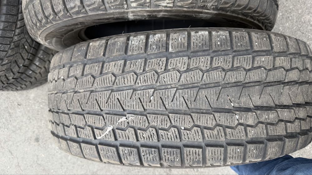 265/65/17 Yokohama ICE GUARD 75