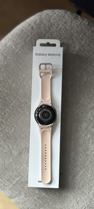 Samsung Galaxy Watch 5  | 40mm | Smartwatch | NFC GPS | Ładowarka