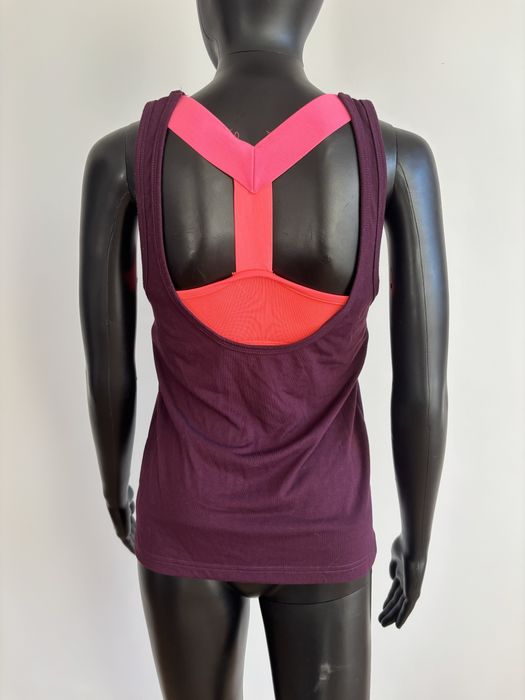 Fioletowa bluzka na ramiączkach bokserka wbudowany biustonosz stanik