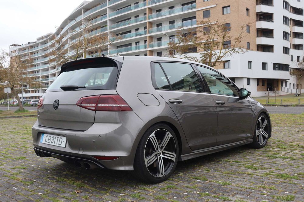 VW Golf 7R 2.0 TSI 300 cv DSG 4 portas