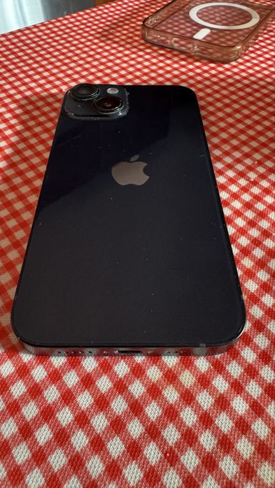 Iphone 14 128gb bateria 87%, nao tem riscos/ pelicula de silicone no ecra