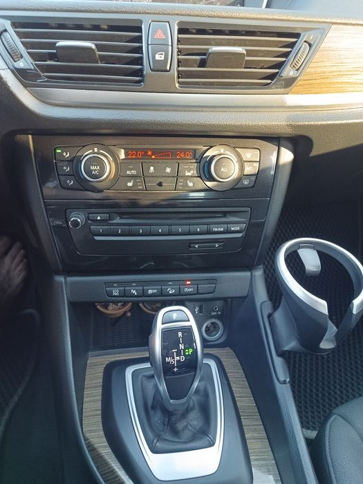 BMW X1 2014 VIN WBAVL1C55FVY29813 фото оголошення 17 з 24