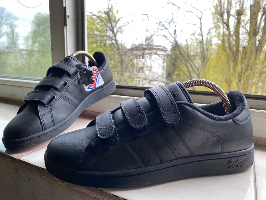 Кроссовки Lonsdale  есть заводской брак