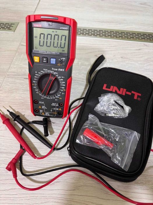 Цифровий мультиметр UNI-T UT89XD