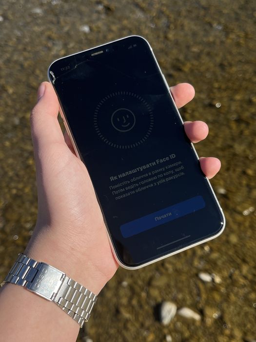 IPhone XR 64 GB Bypass/Icloud Гарнo підійде Дітям