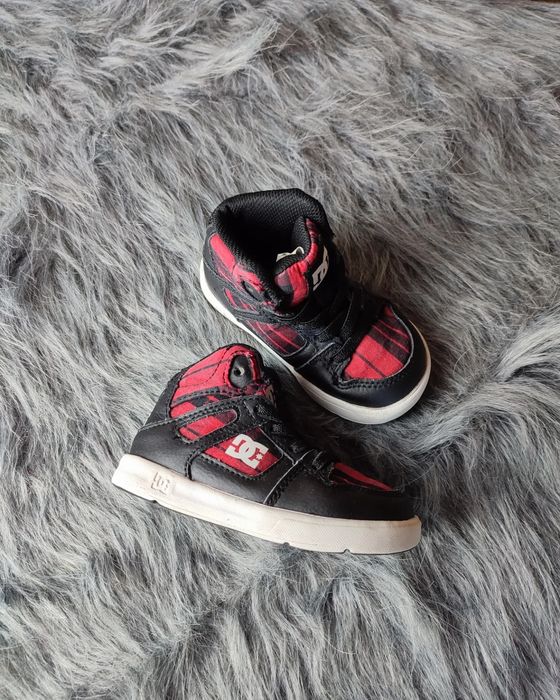 Кеди з шкіряними вставками