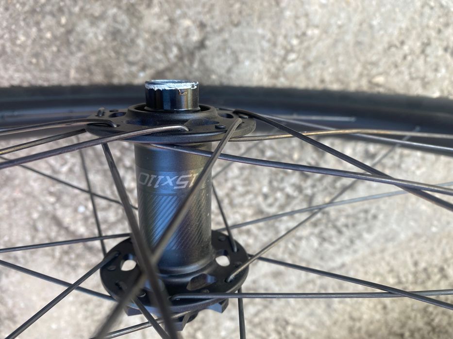 NOVO Rodas Specialized Levo 29/27,5 completo NOVO