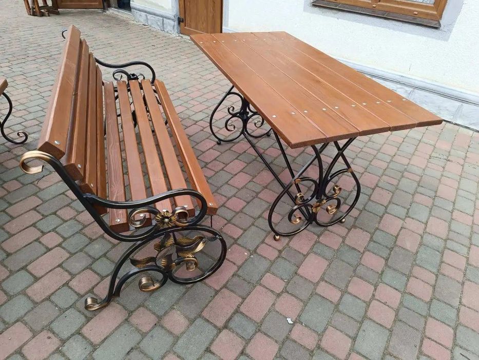 Лавка кована, лофт, лавочки, скамейки.