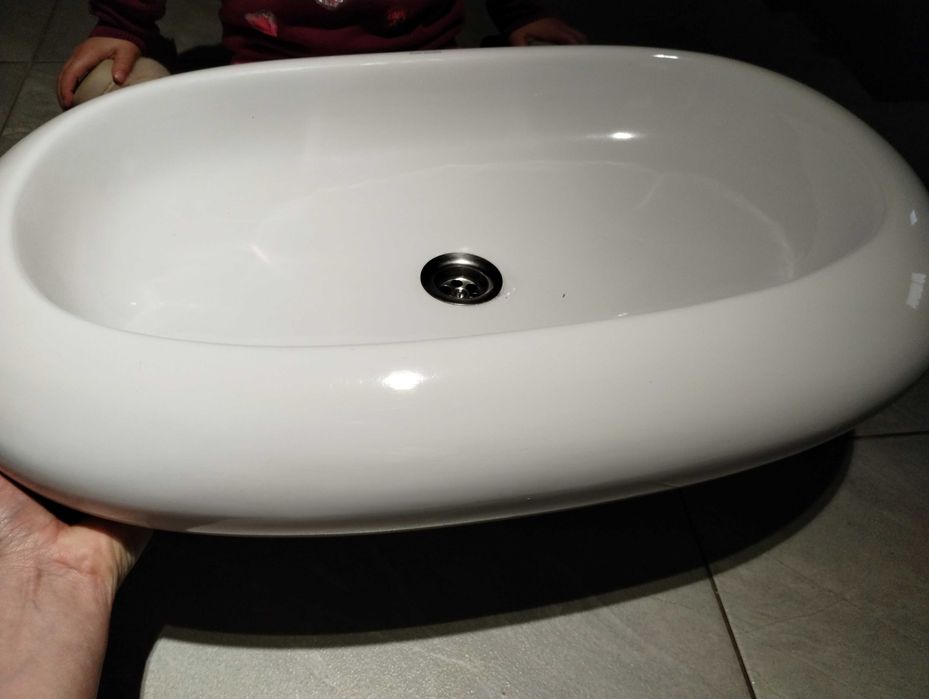 Zlew nablatowy, umywalka
