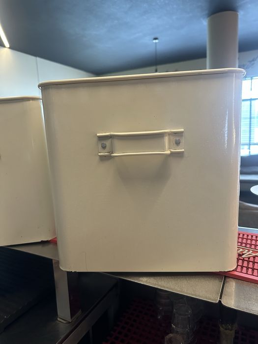 3 caixas metálicas ikea para arrumação