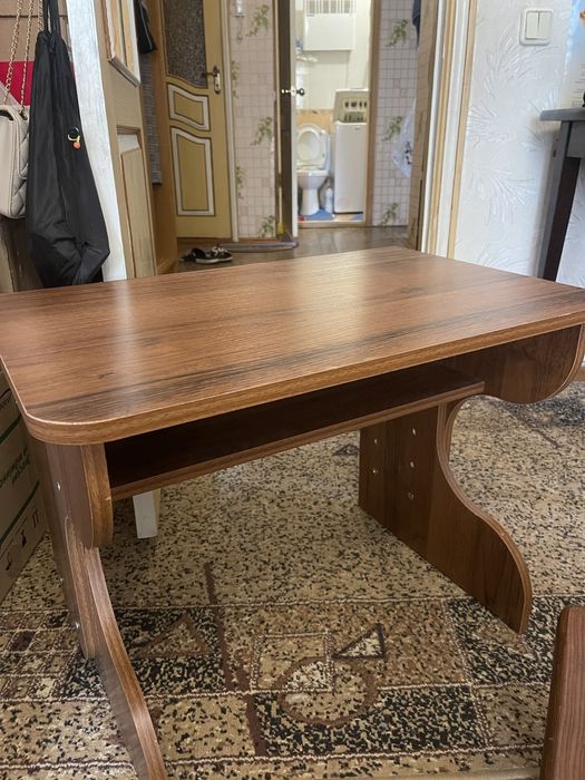 Продам детский столик