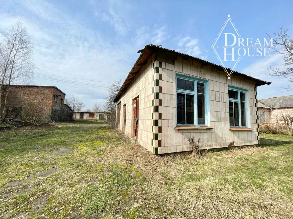 Продаж майногового комплексу