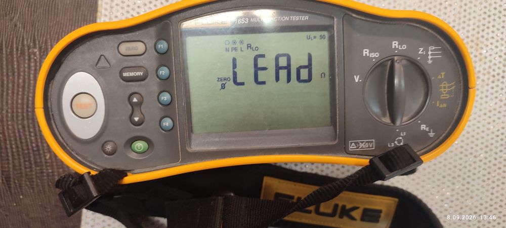 Miernik instalacji elektrycznych Fluke 1653