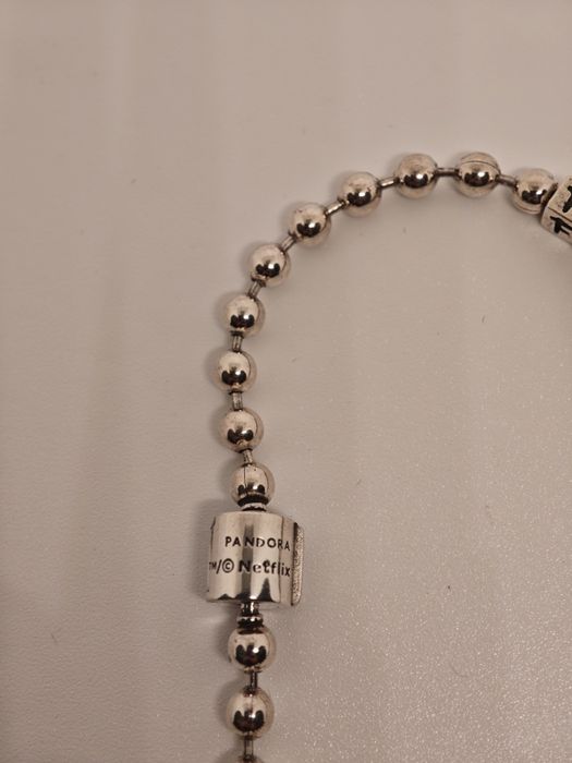 Pulseira Stranger Things pandora