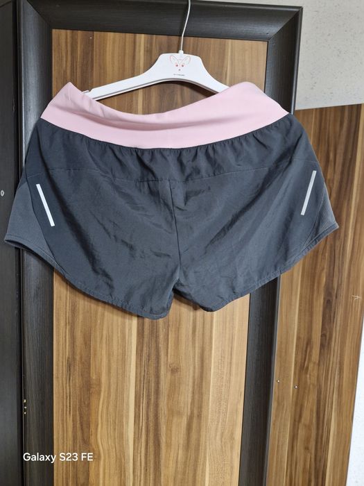 Spodenki krotkie damskie Adidas rozmiar S stan idealny