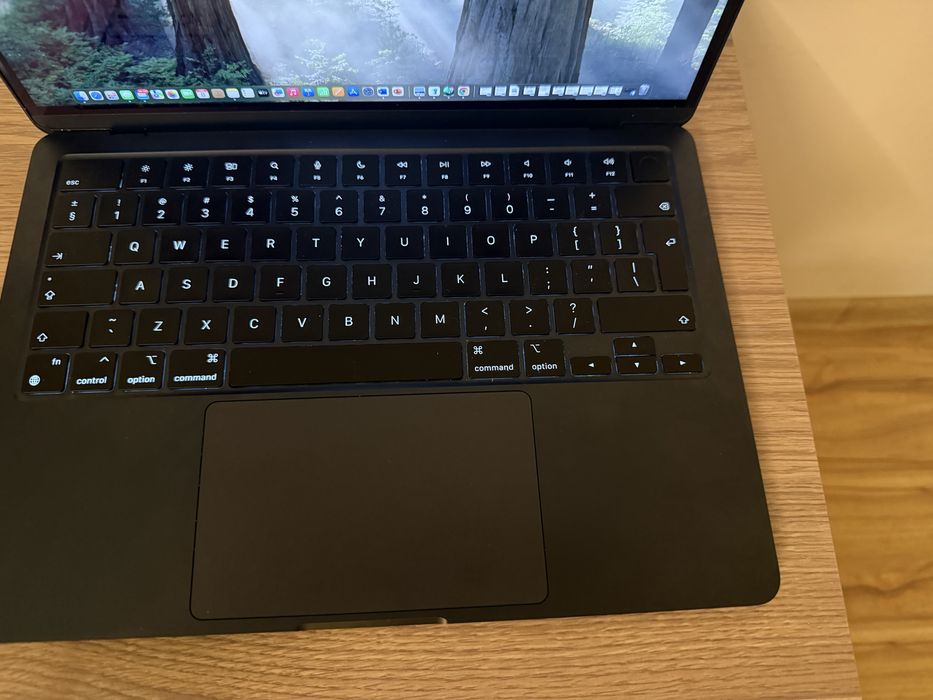 Laptop APPLE MacBook Air 13.6" Retina M2 8GB RAM 256GB SSD macOS Północ