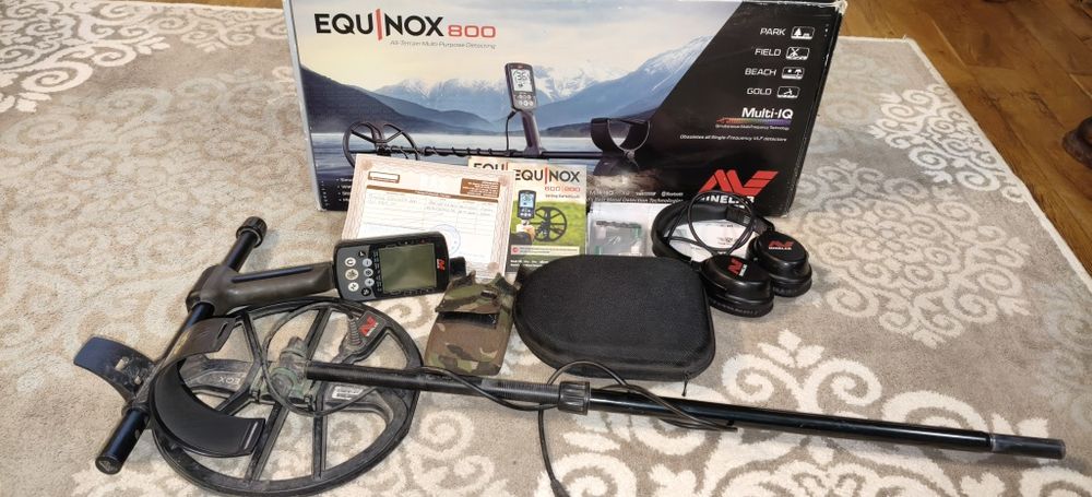 Металошукач Minelab Equinox 800