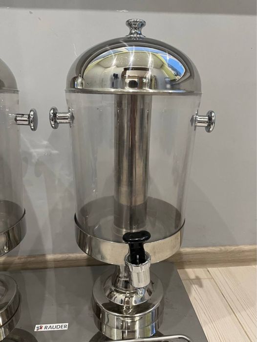 Диспенсер для напоїв