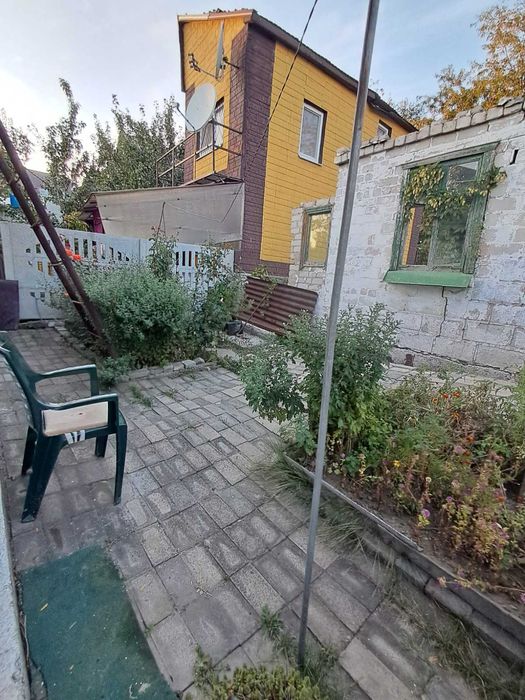 Сдам комнату в доме со всеми удобствами. Пр-т Металлургов