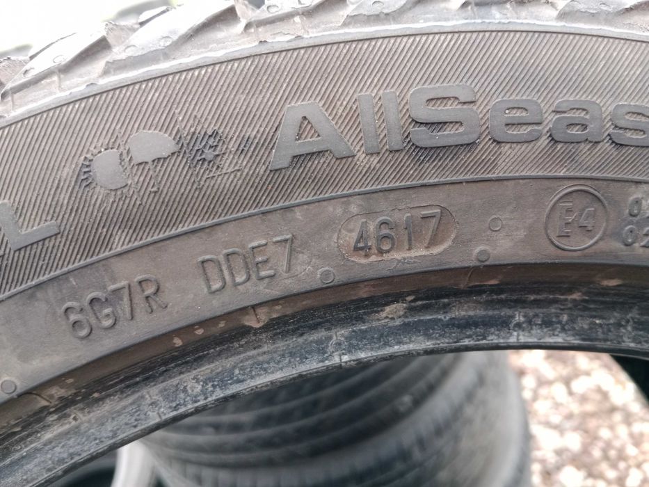 Opona używana 225/45R17 Uniroyal AllSeasonExpert 1szt.