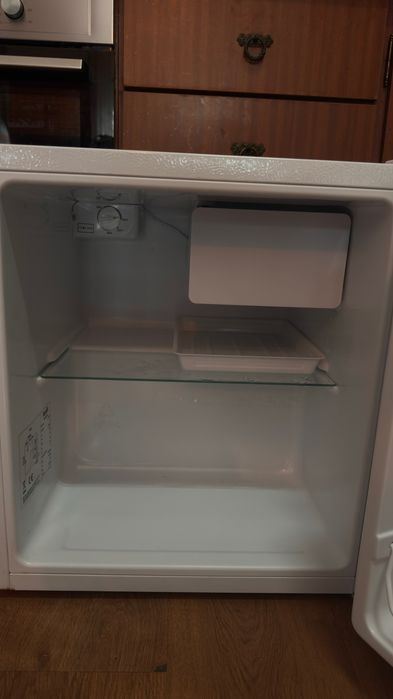 Frigorífico Mini Bar KUNFT KMB9119 WH (45 L - 50 cm - Branco)