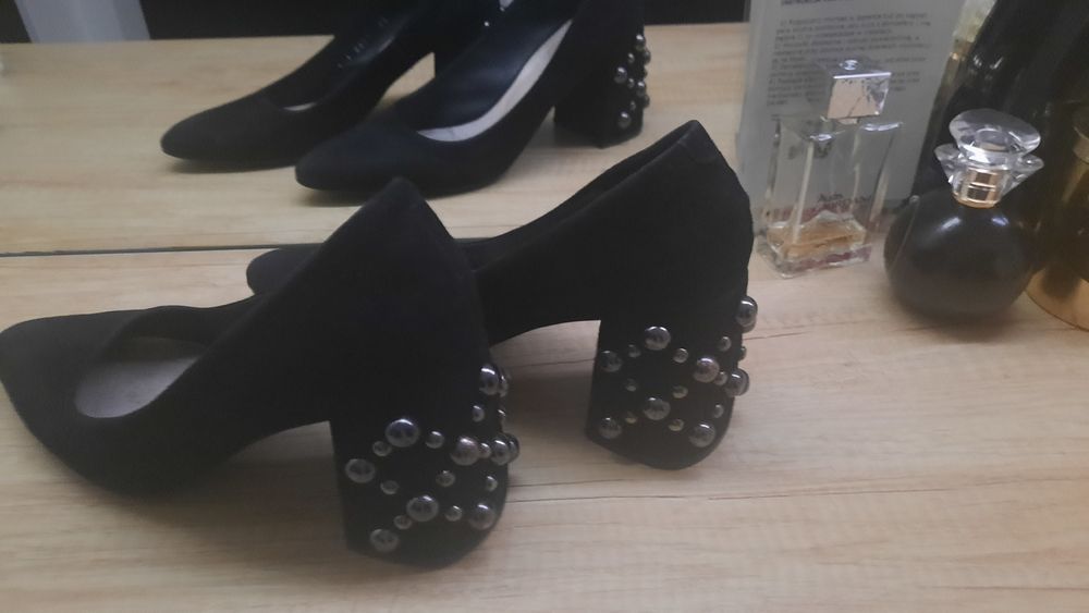 Czółenka Gino Rossi r.39