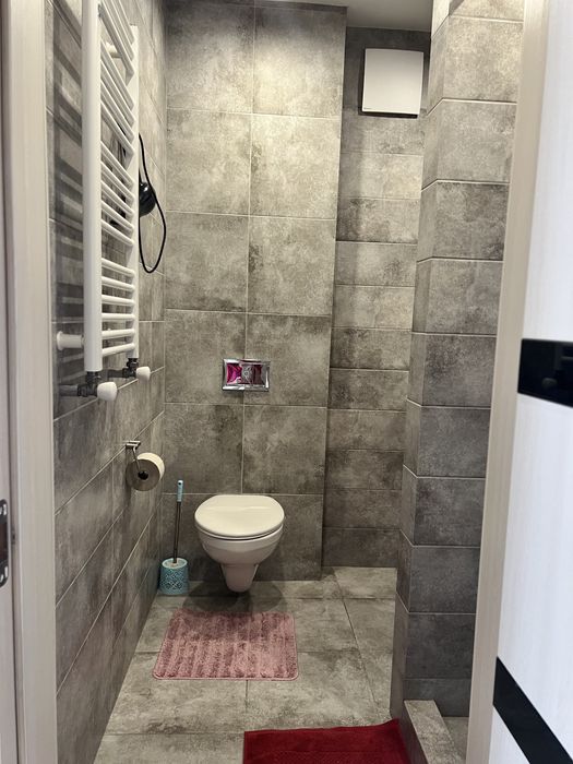 Вільно !Подобово сучасна квартира в центрі вул. Мельника,10