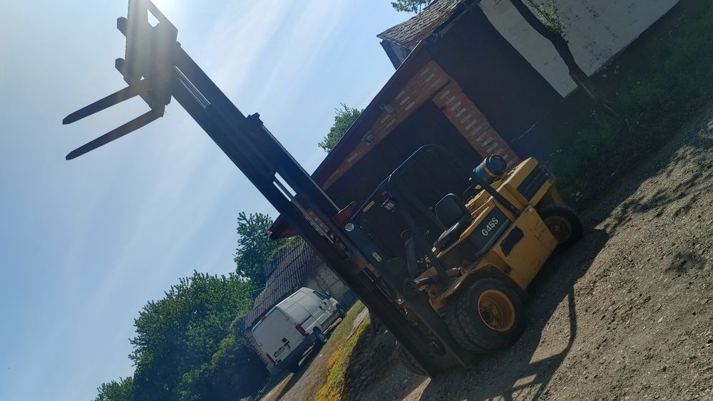 Wózek widłowy 4,5 tony udźwigu