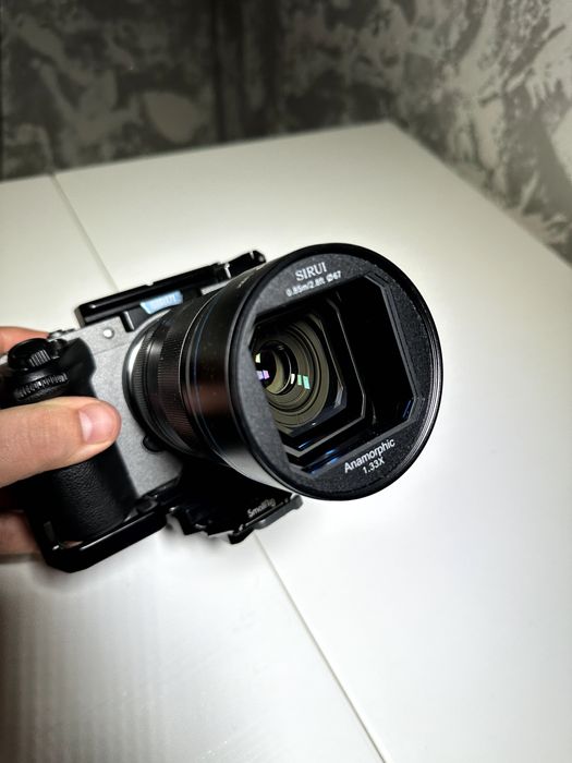 Objetiva Anamórfica SIRUI 35mm f/1.8 1.33x (E-mount / EF-mount)