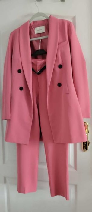 garnitur damski ze spodniami rozm S