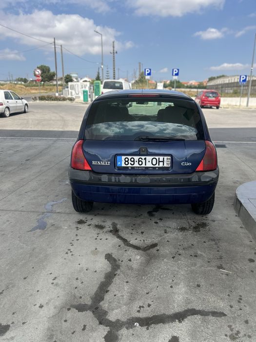 Vende-se Renault clio a gasolina