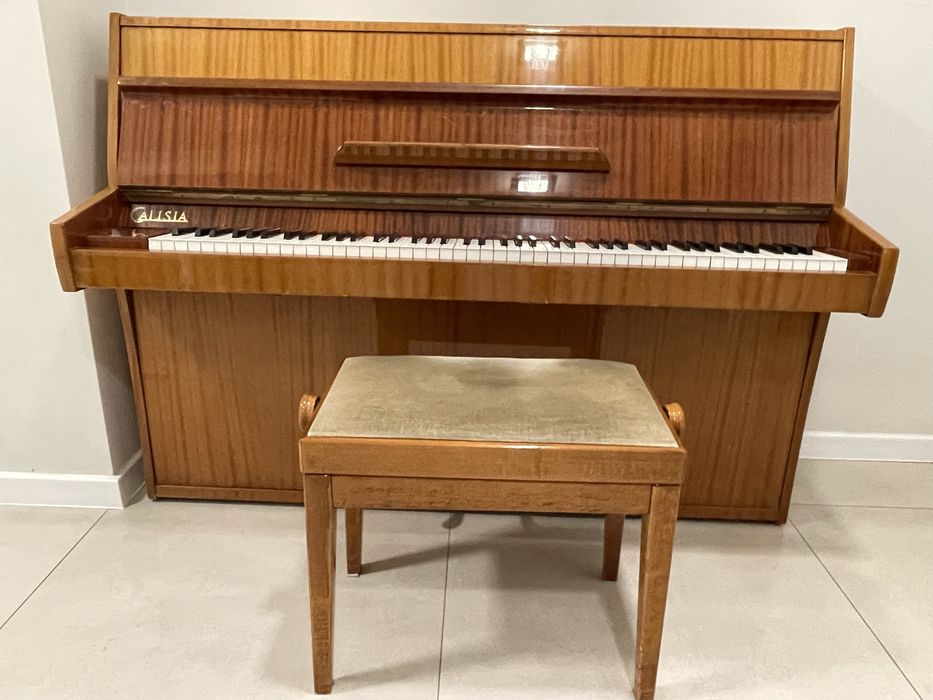 Sprzedam pianino calisia