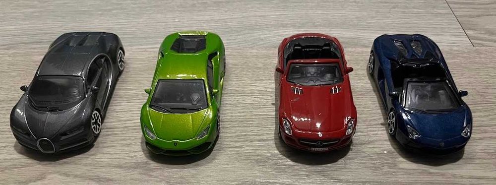 Miniaturas Carros Bburago 1:43 – Bugatti, Lamborghini, Mercedes – 20€