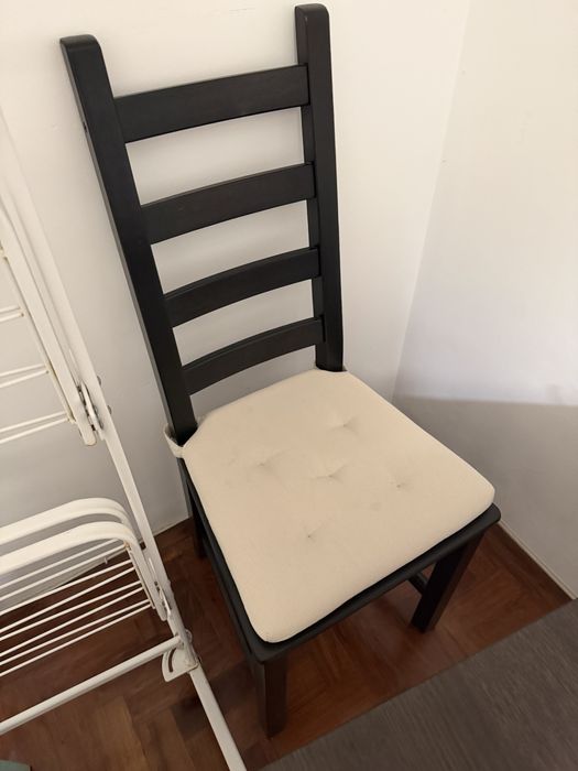 Cadeira ikea madeira, tenho 4